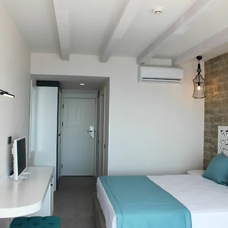 Dolce - Adult Only מלון בודרום